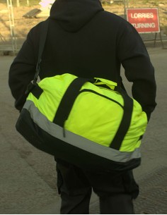 Y-SH2518-Hi-Vis Seattle Holdalls 2